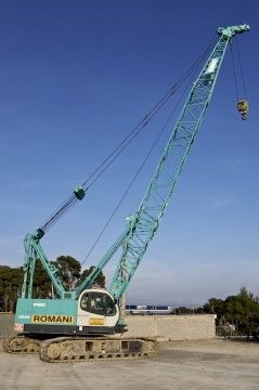 Kobelco CKE-900