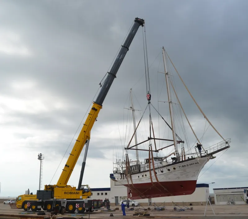 BOTADURA DE VELERO